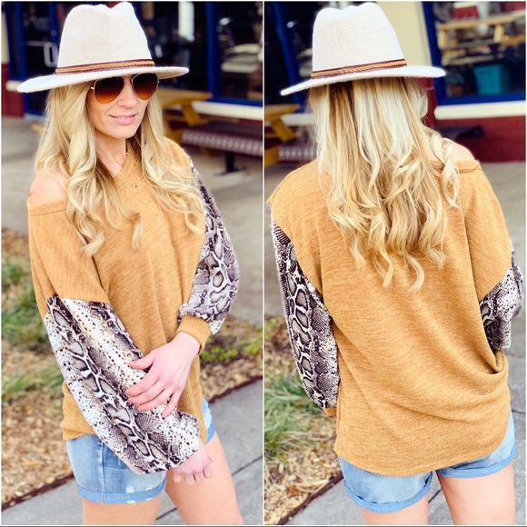 WHAT YOU’VE BEEN WAITING FOR TOP - Picture 4 of 5